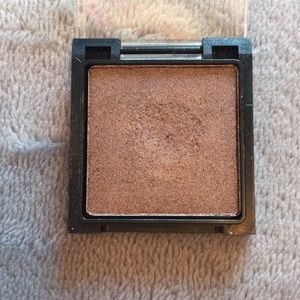 Beauté Basics brown eyeshadow